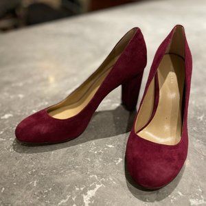 Never Worn Ann Taylor (Size 7.5) Wine Red Suede Block High Heel